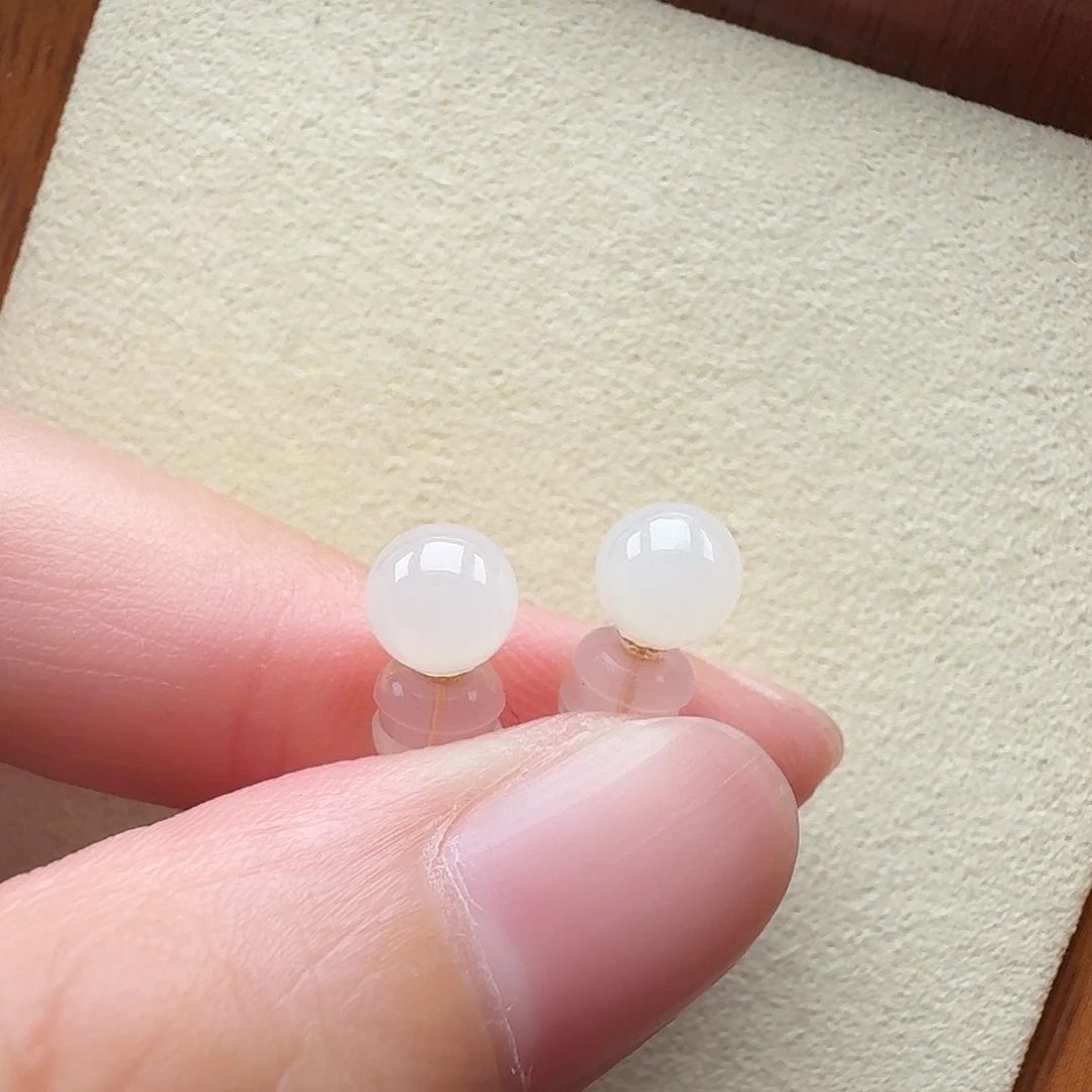 和田玉耳饰18K金镶嵌