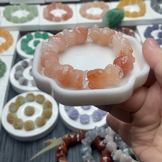 石英质玉（非洲翠）合金手串