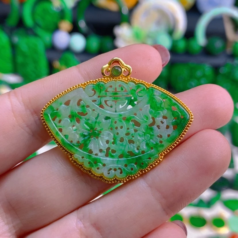 【闪购商品】翡翠18K金镶嵌颈饰吊坠