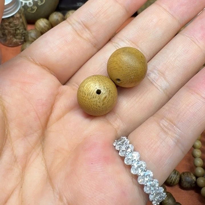 大叶紫檀（黑酸枝木类）