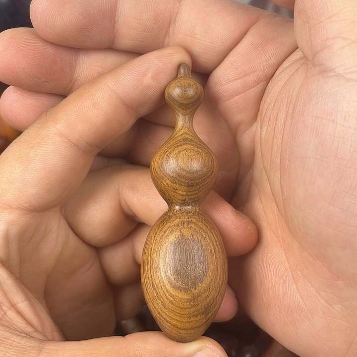 木a****g非洲檀香手把件葫芦