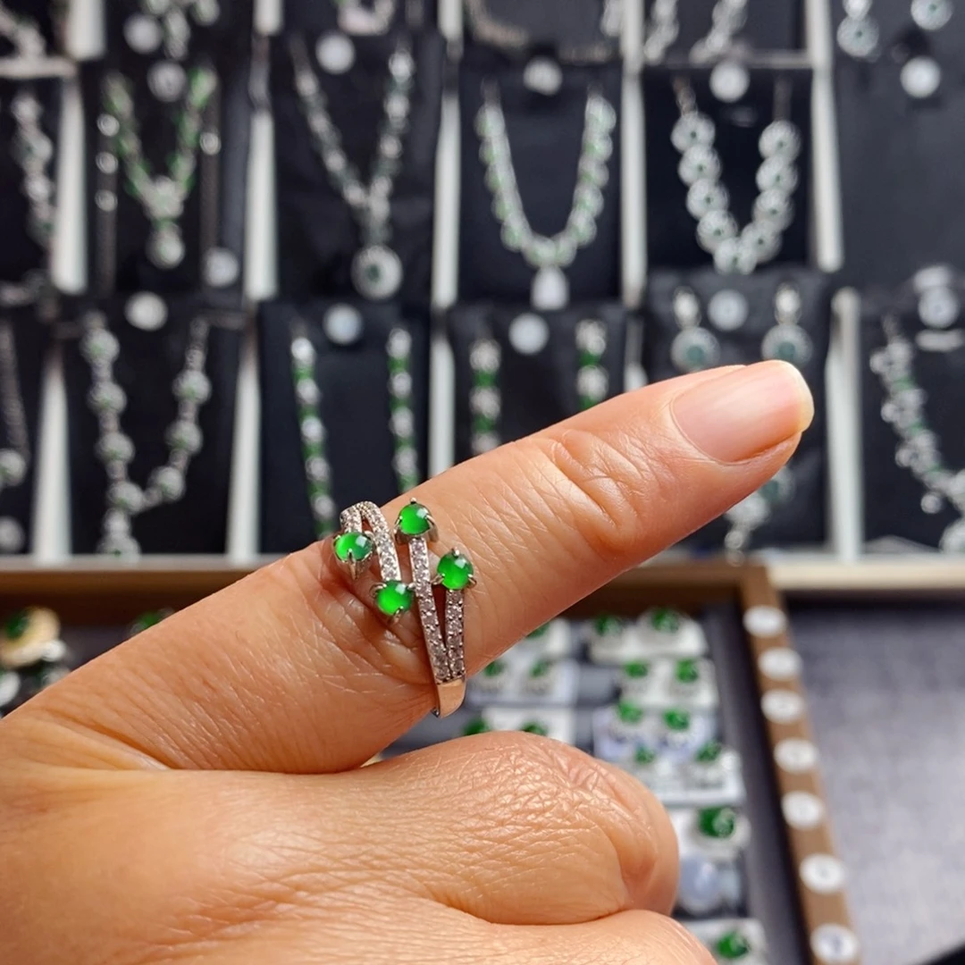 翡翠颈饰银S925镶嵌无证，假一赔四