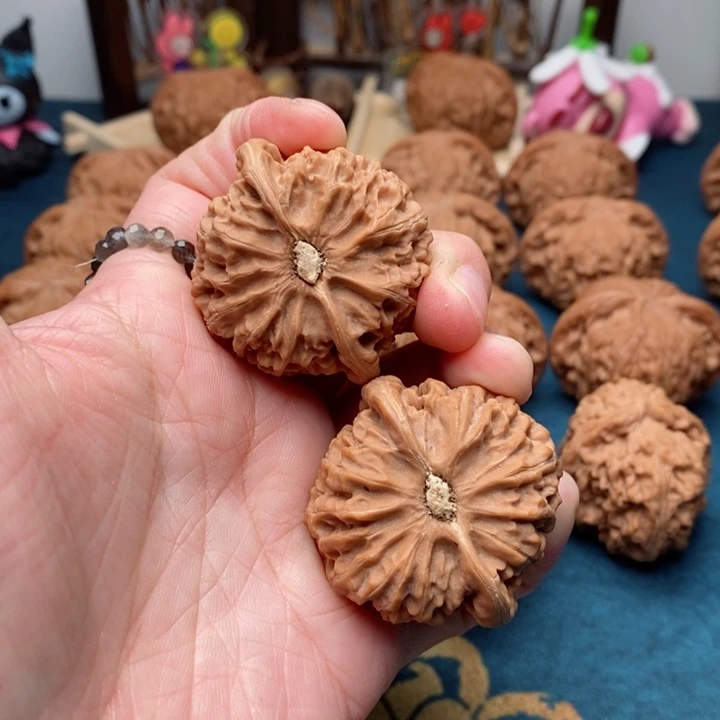 文玩核桃把件宫灯40