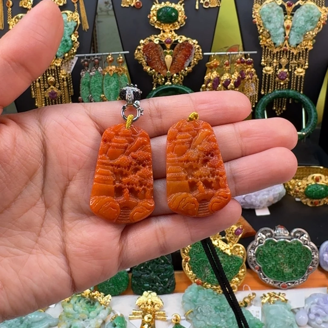 翡翠未镶嵌颈饰二选一