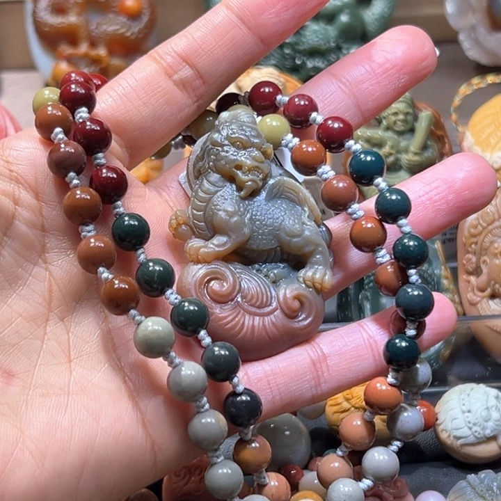 石英质玉未镶嵌颈饰老*夫