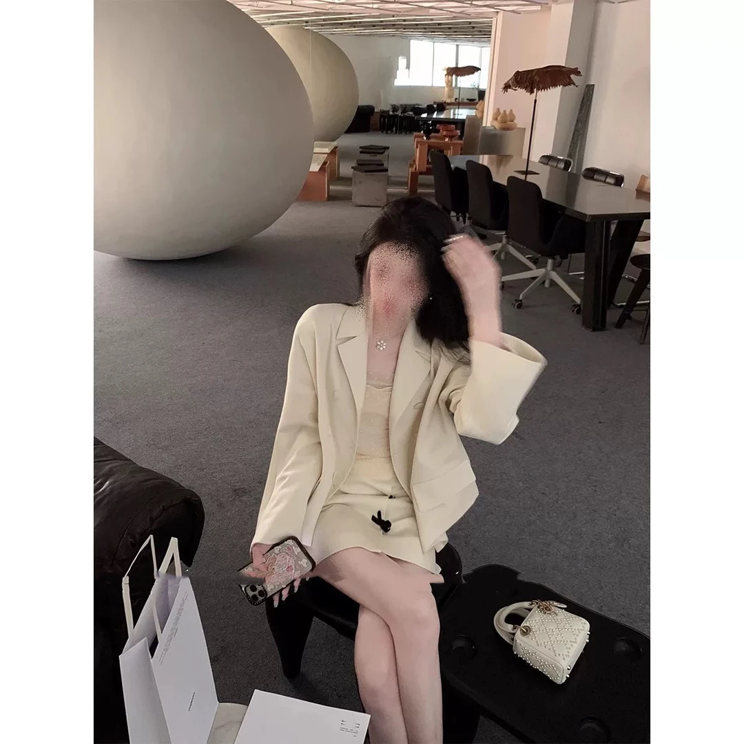 大姐姐心软系列羊毛精纺西装外套