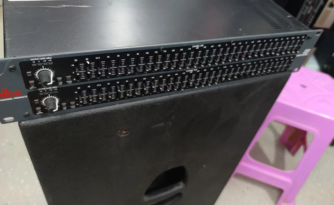 8新  均衡一台，有一些推子短了一半，不包邮运费到付