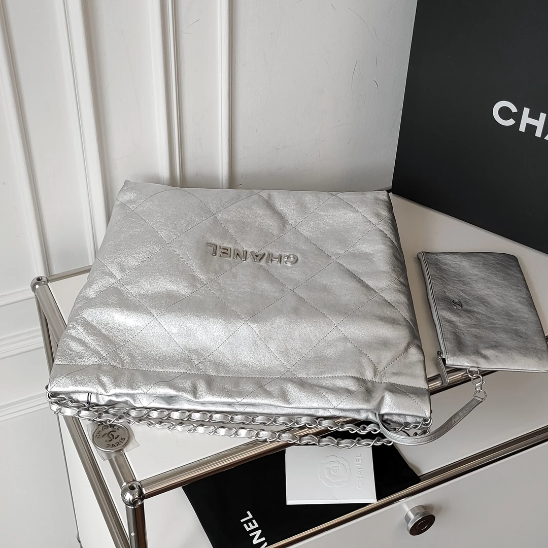 99新 Chanel/香奈儿 Azul-24B银色雾面牛皮22bag中号单肩包/43278