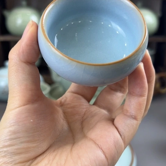 瓷片不带礼盒，到手两只