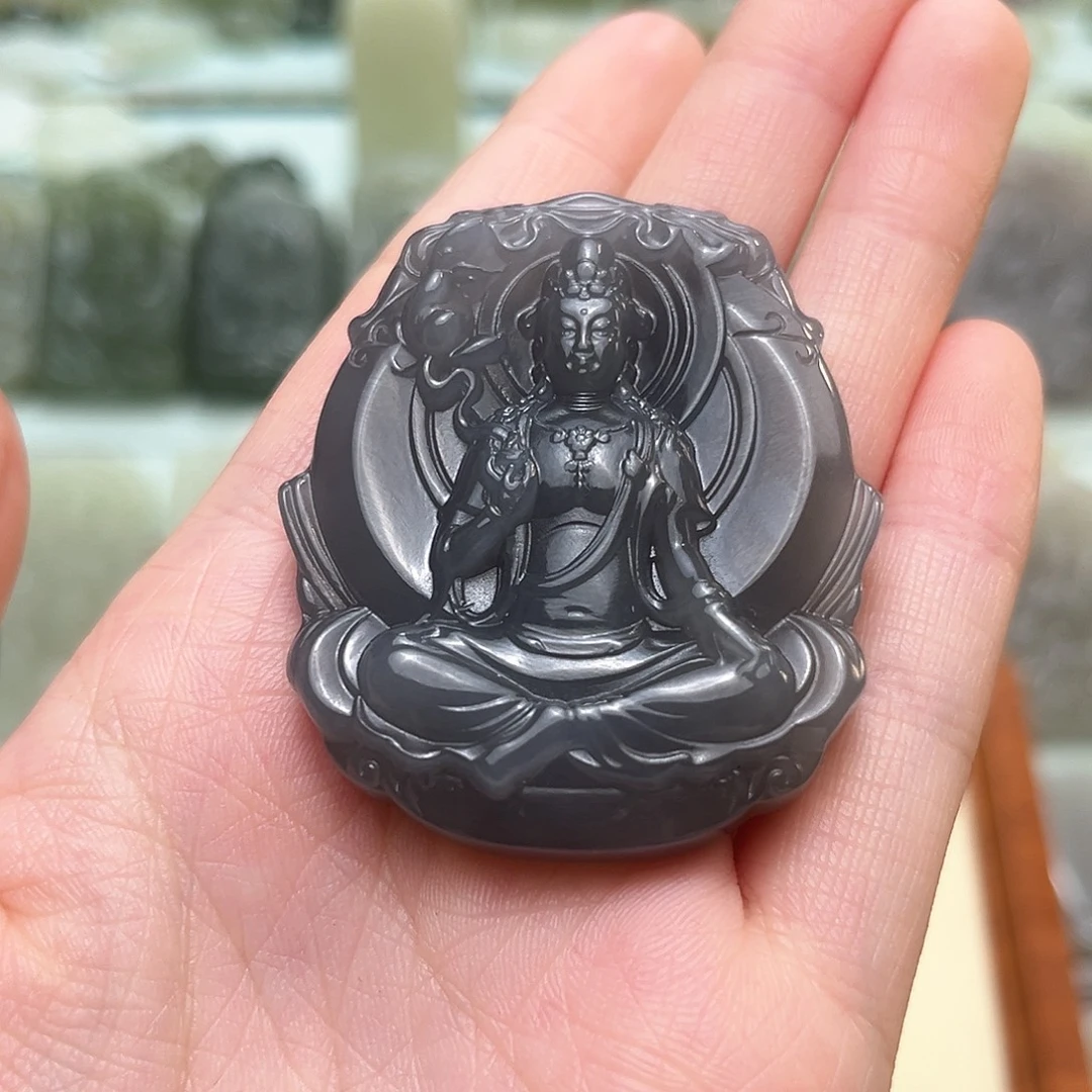 抬***光和田玉未镶嵌颈饰