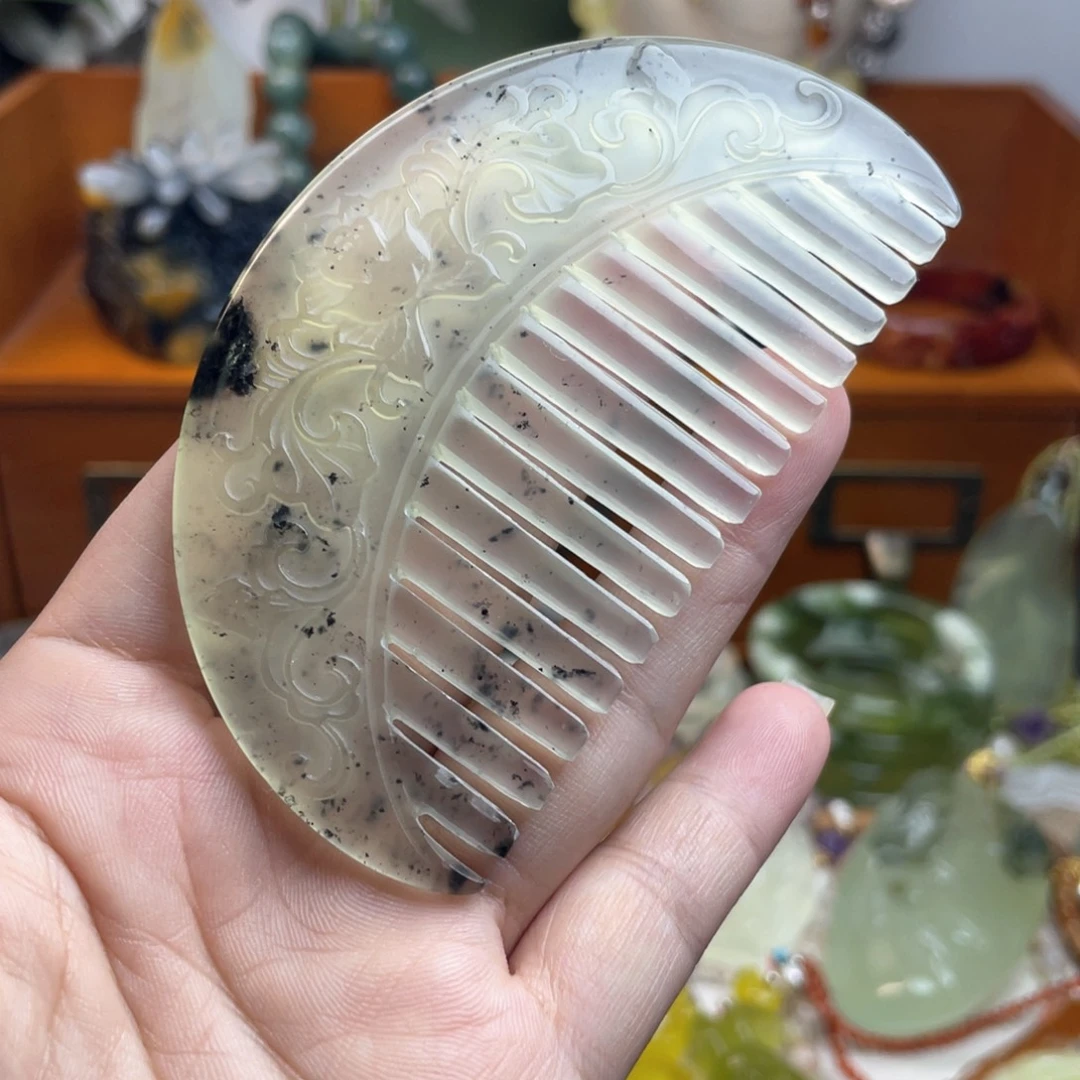 蛇纹石玉未镶嵌吊坠