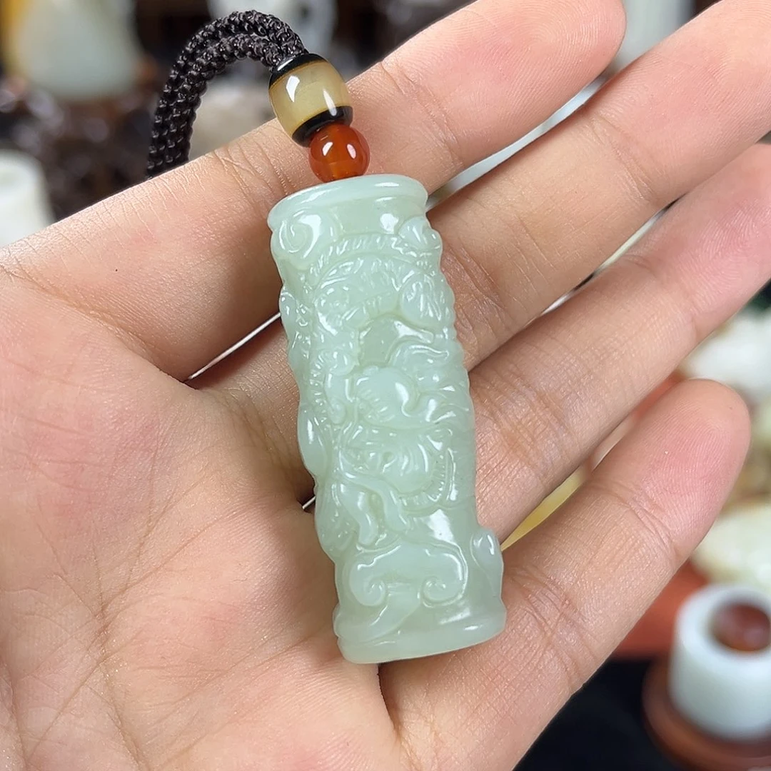 和田玉未镶嵌挂件