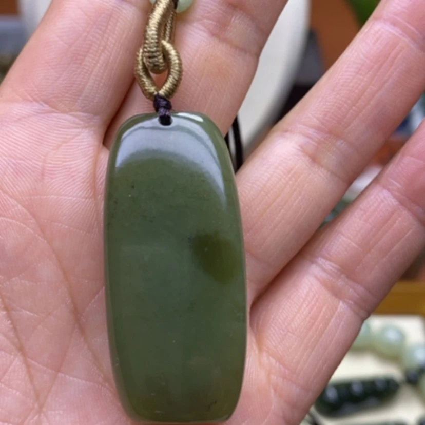 【闪购商品】未镶嵌岫岩河磨玉（透闪石质玉）挂件