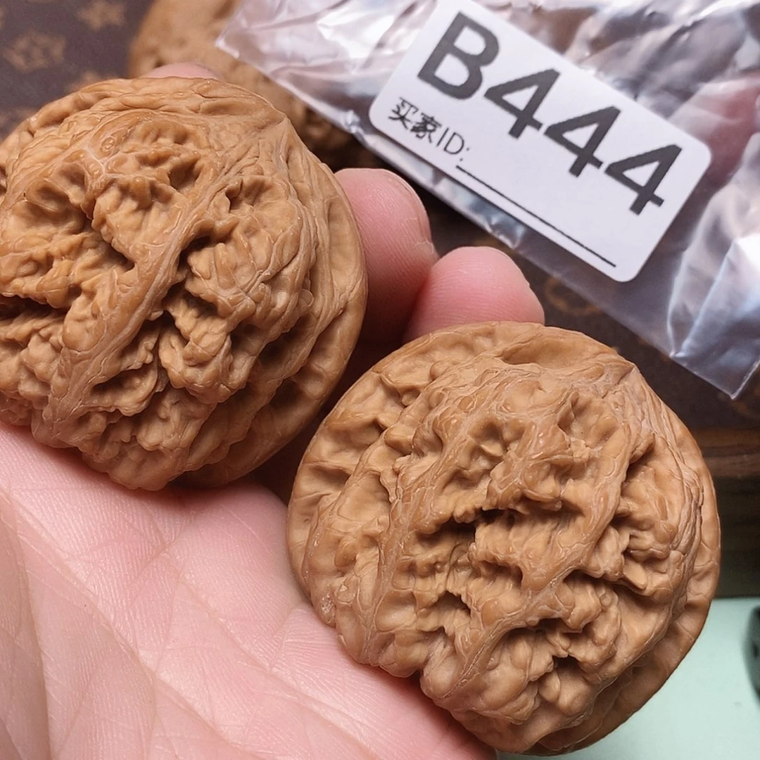把件文玩核桃粗筋47。