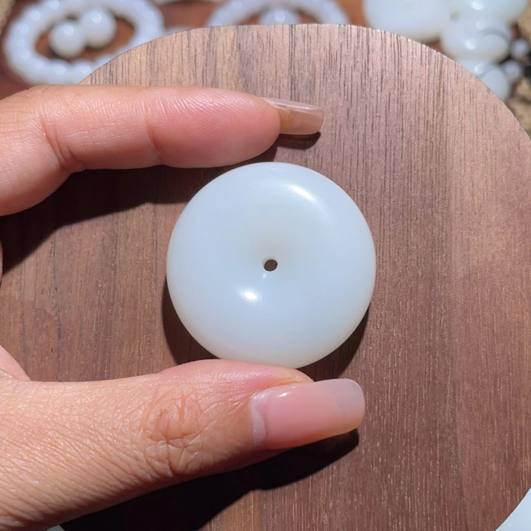 未镶嵌手链和田玉卡35