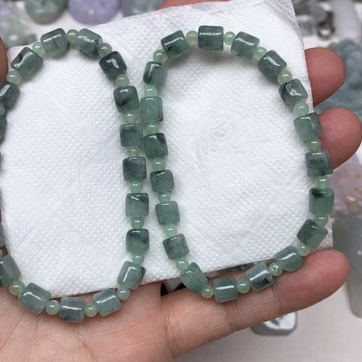 G***U颈饰未镶嵌翡翠天然缅甸翡翠a货