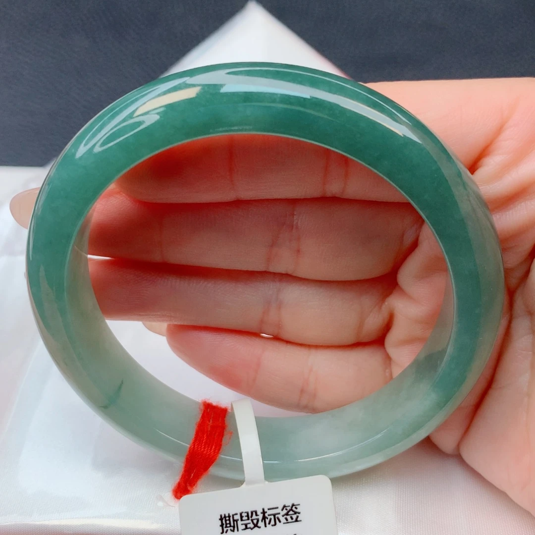 翡翠未镶嵌手镯57-58胶润半山水湖水绿