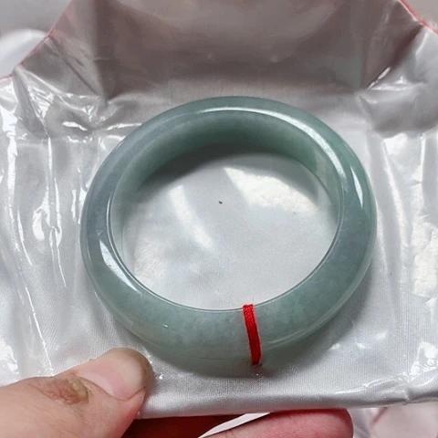 翡翠未镶嵌手镯缅甸翡翠手镯