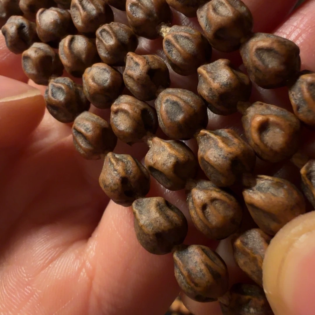 段***辰柏香籽/百香籽吊坠