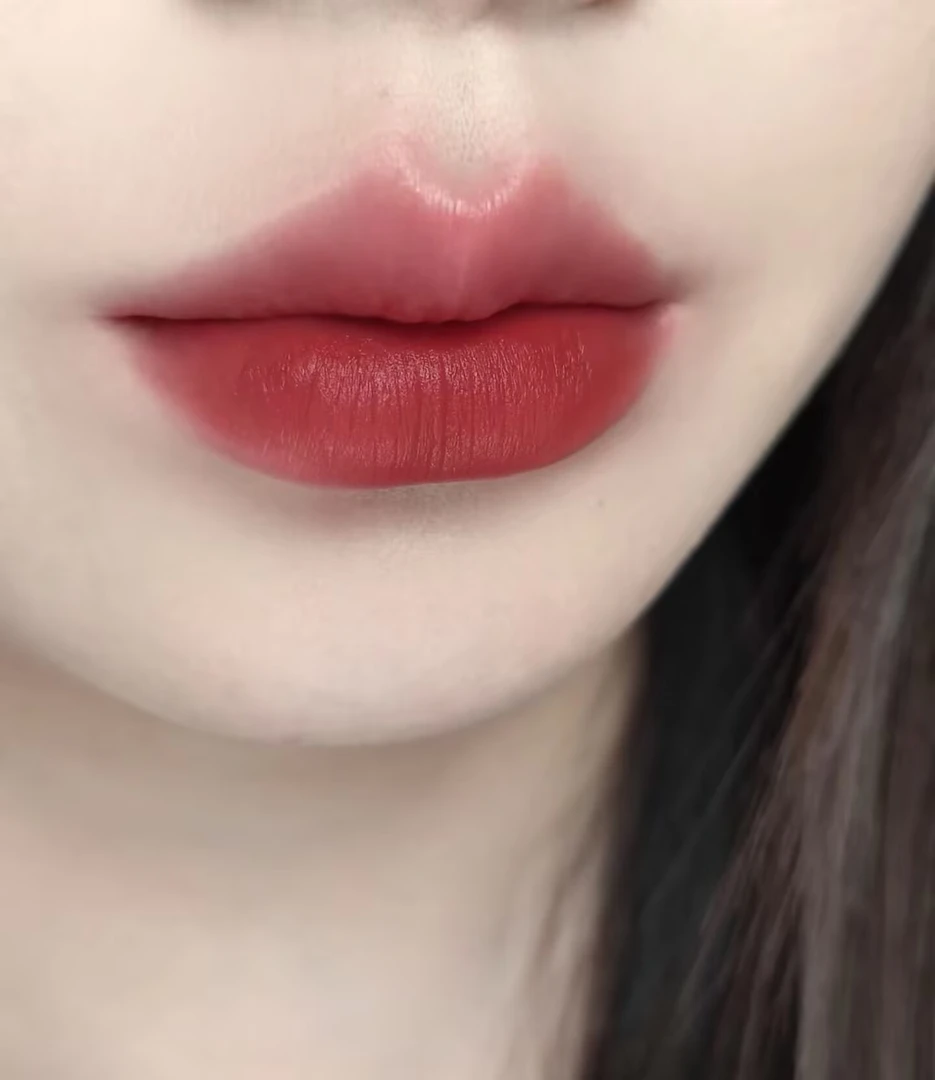 七夕情人节 口红 送闺蜜 女友 谁涂谁好看 涂出不管不顾迷之自信