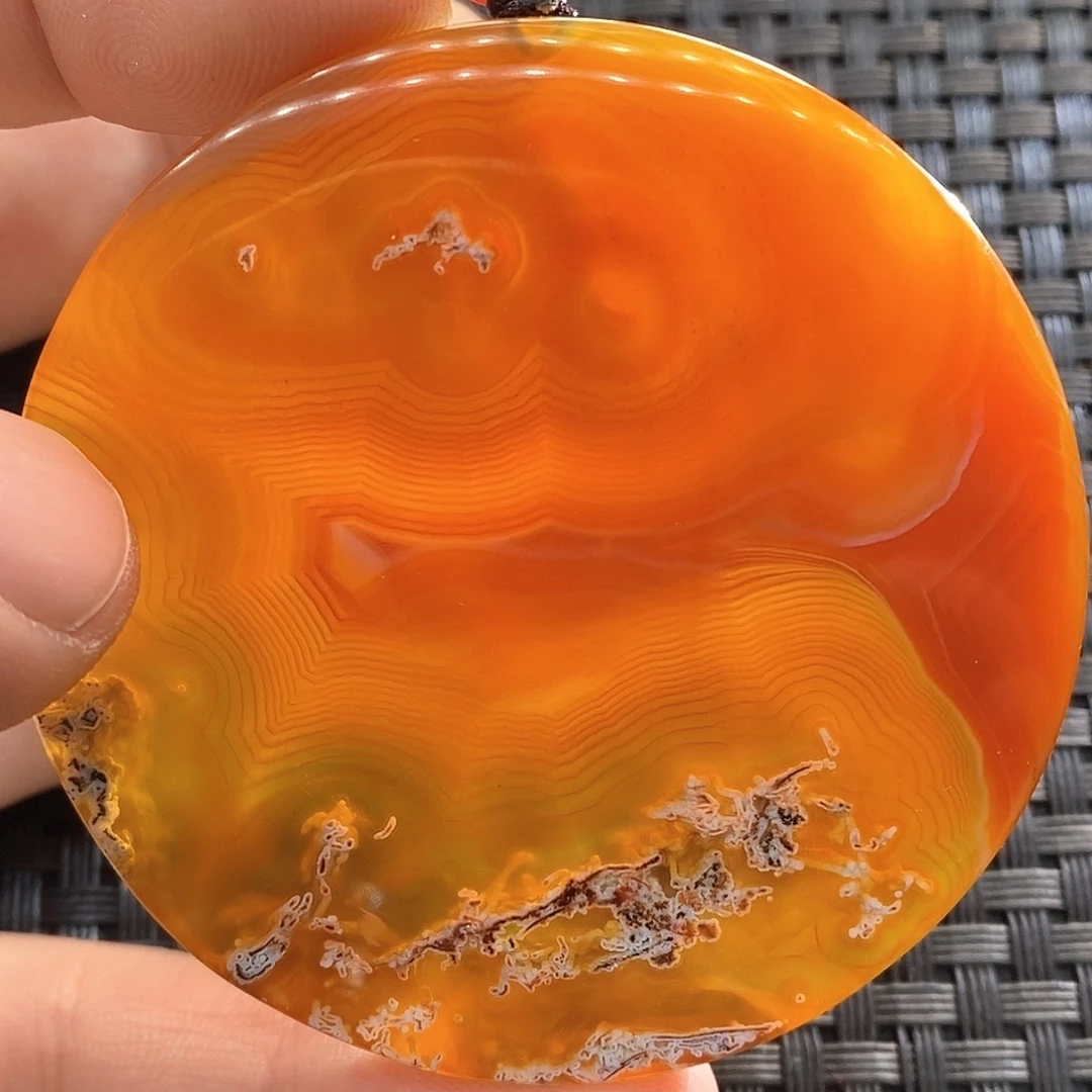 玛瑙/玉髓颈饰未镶嵌记****。