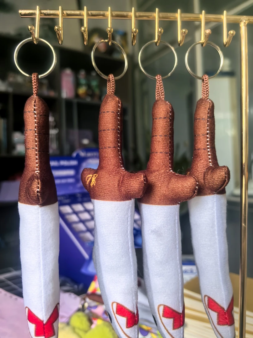 NM【到手30个不带架子】鲨匕钥匙挂件学生文具15cm