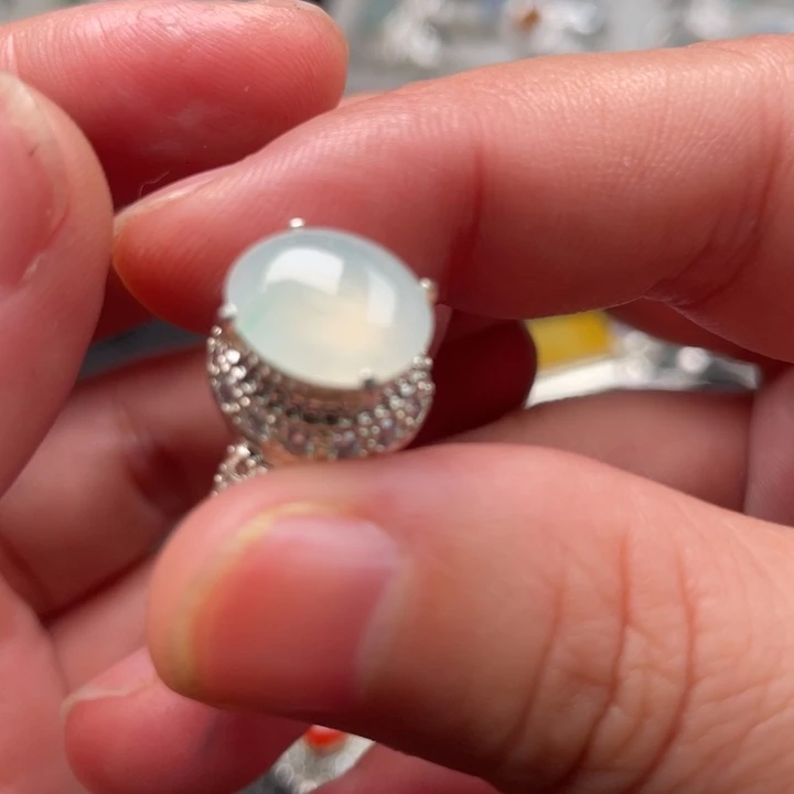 翡翠未镶嵌戒指缅甸天然翡翠