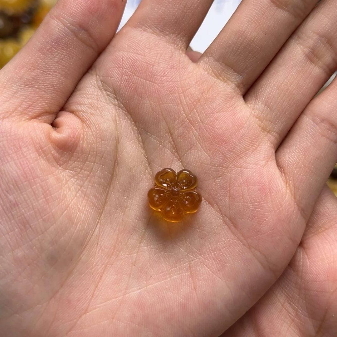 用***6琥珀未镶嵌裸石天然琥珀