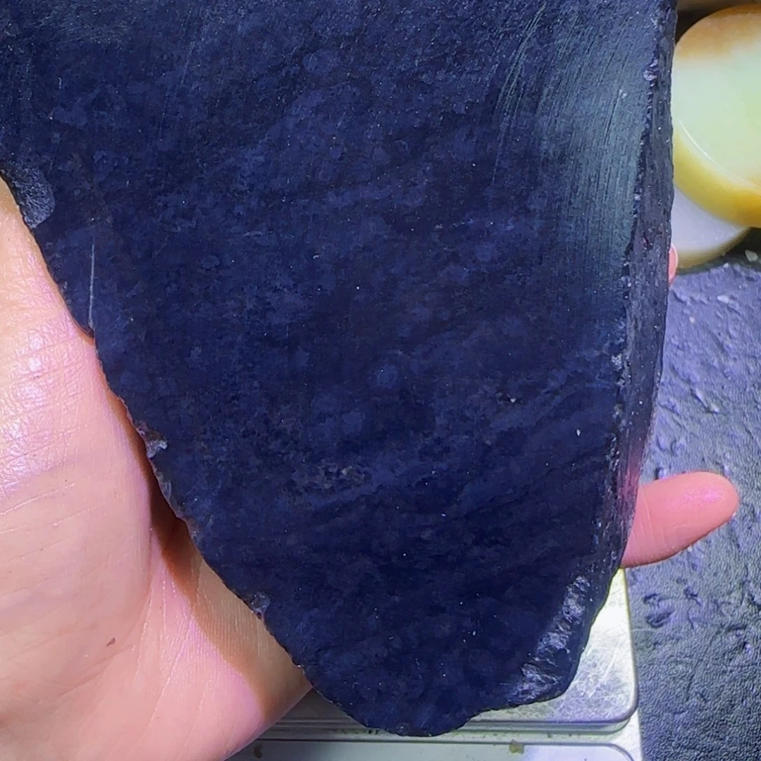 和田玉未镶嵌珠宝半成品