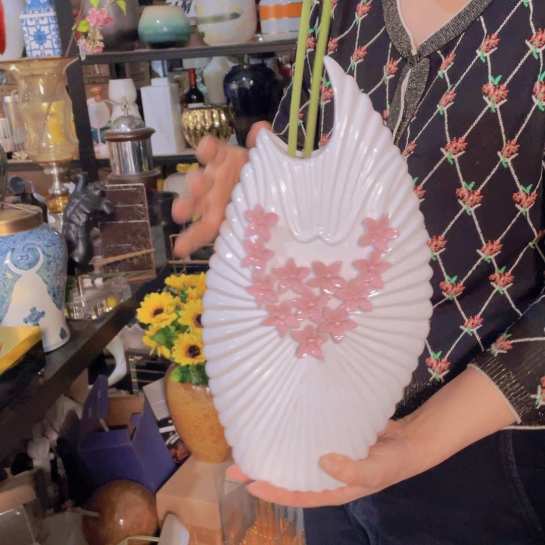 陶瓷花瓶，仿真绿植。