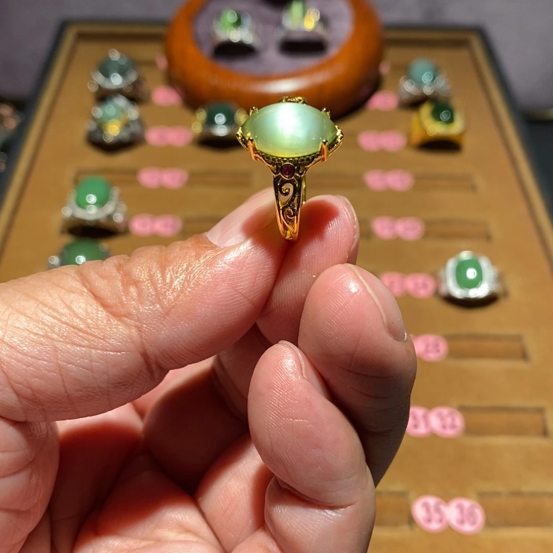 和田玉未镶嵌戒指