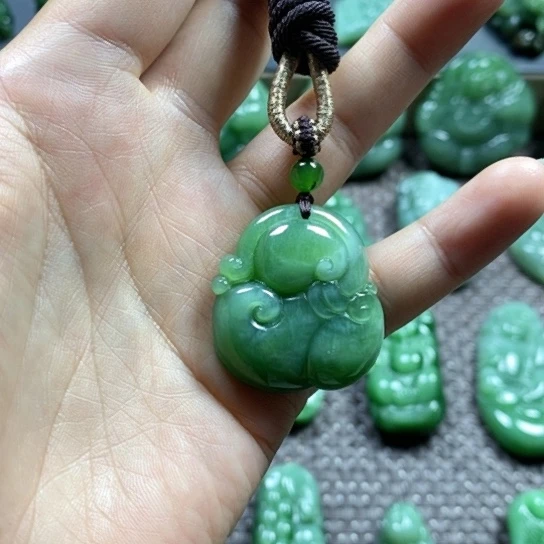 【闪购商品】颈饰未镶嵌和田玉