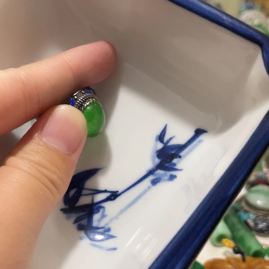 山***河瓷片23567899887665544