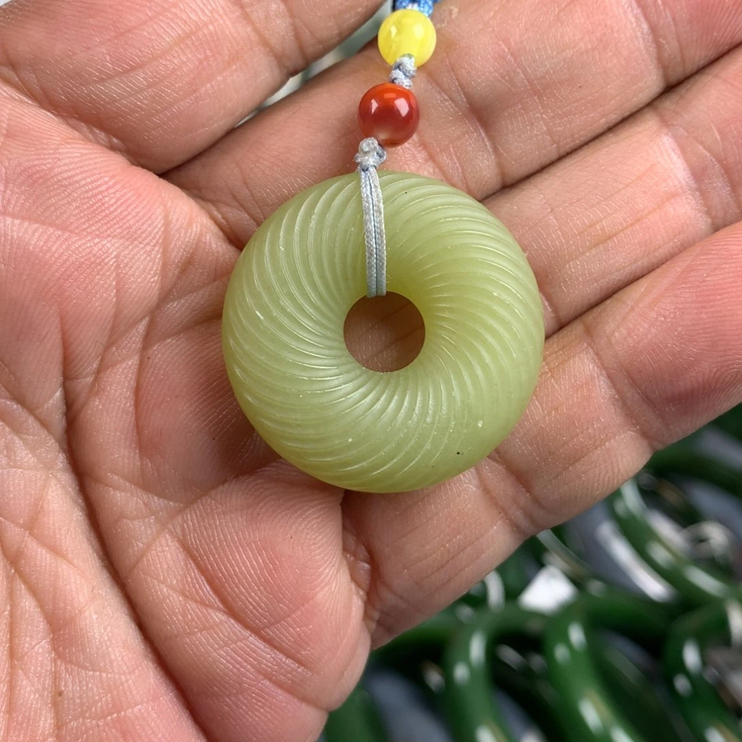 和田玉未镶嵌吊坠(不含链)