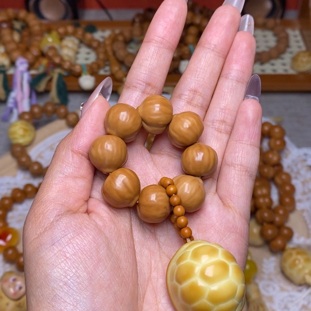 猴头核桃吊坠全品屁桃➕大富甲手捻