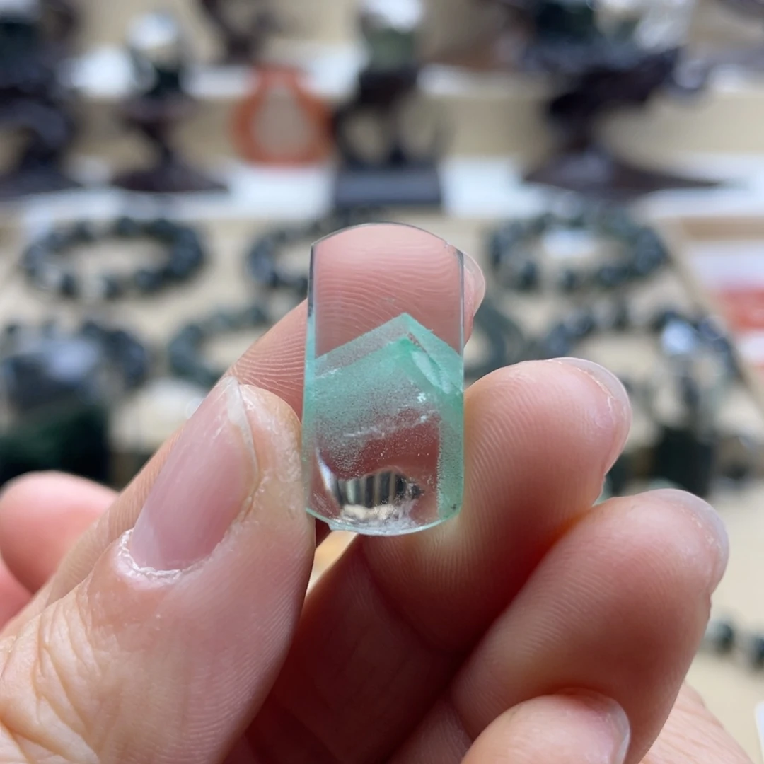 水晶颈饰未镶嵌翠幽灵金字塔无事牌