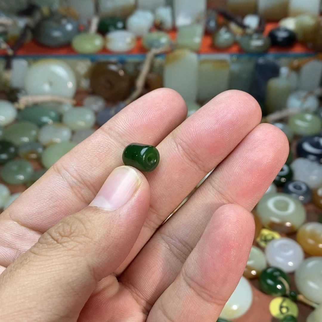 和田玉未镶嵌吊坠(不含链)