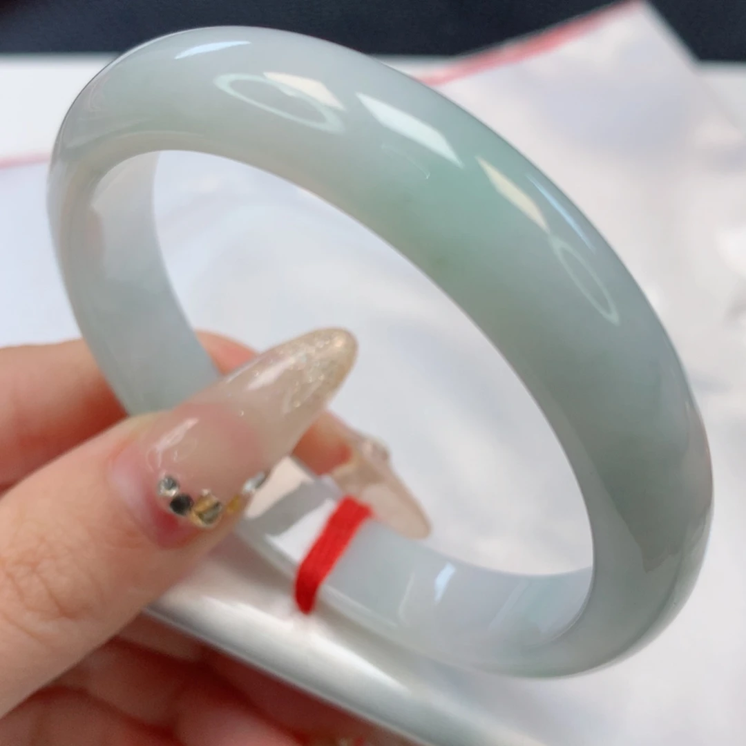 【闪购商品】翡翠手镯未镶嵌55+圈