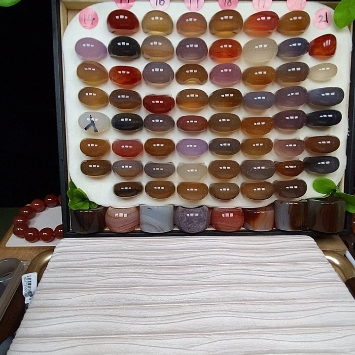 月***半玛瑙/玉髓未镶嵌戒指