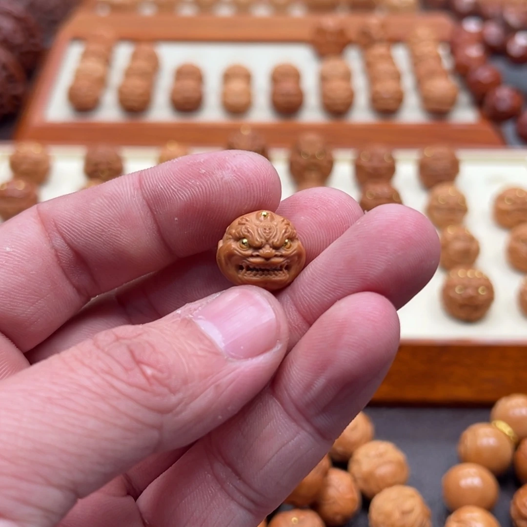 吴****⁶1.6尺寸镶嵌款六目恶僧