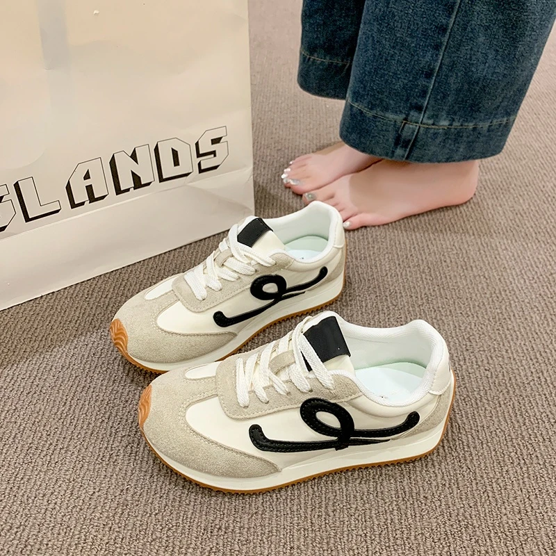 厚底小众德训鞋女2025新款秋季超火阿甘鞋轻便爆款跑步运动休闲鞋