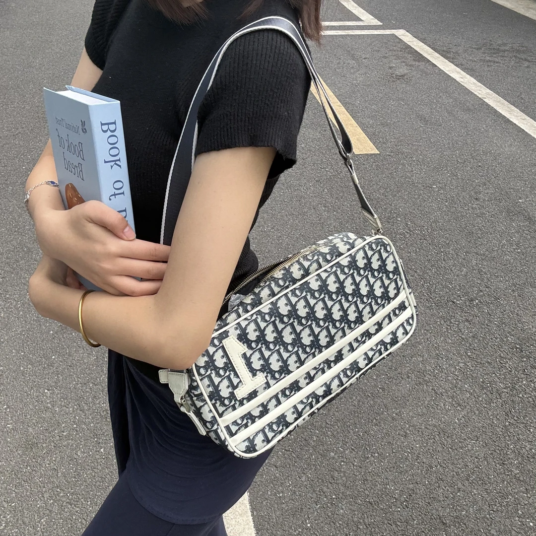 95新 DIOR/迪奥 藏蓝色斜挎相机包