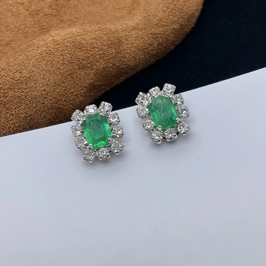 95新 DIOR/迪奥 迪奥银绿色精致耳夹/d01641