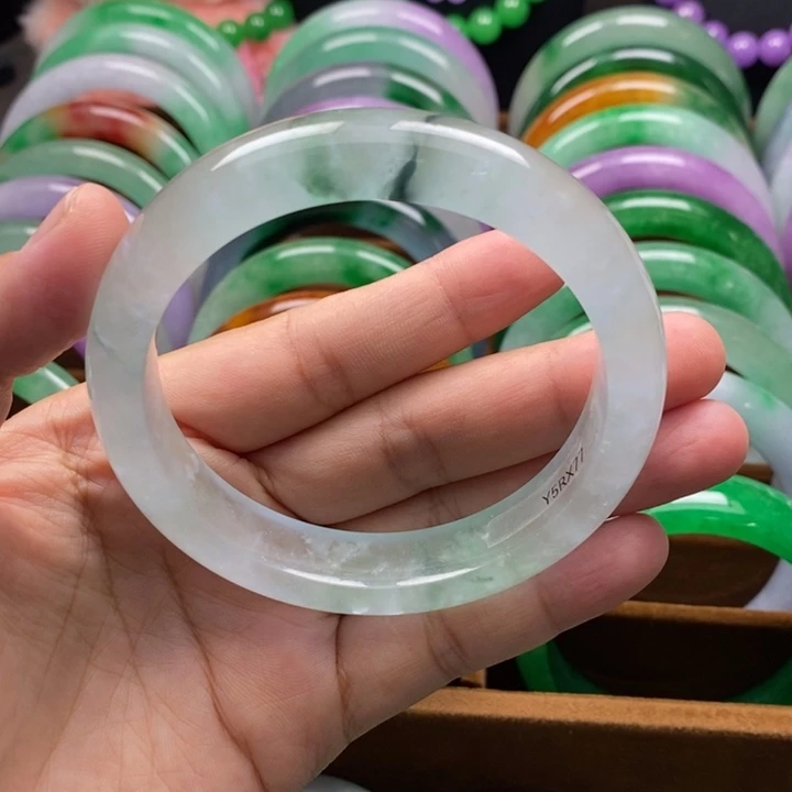 渐***见仿水晶非金属高端手镯