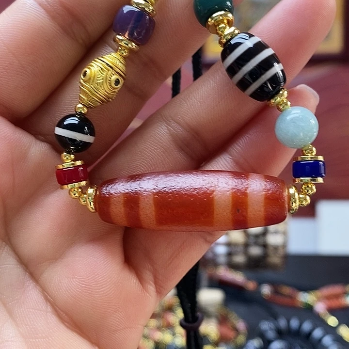 玛瑙/玉髓合金颈饰