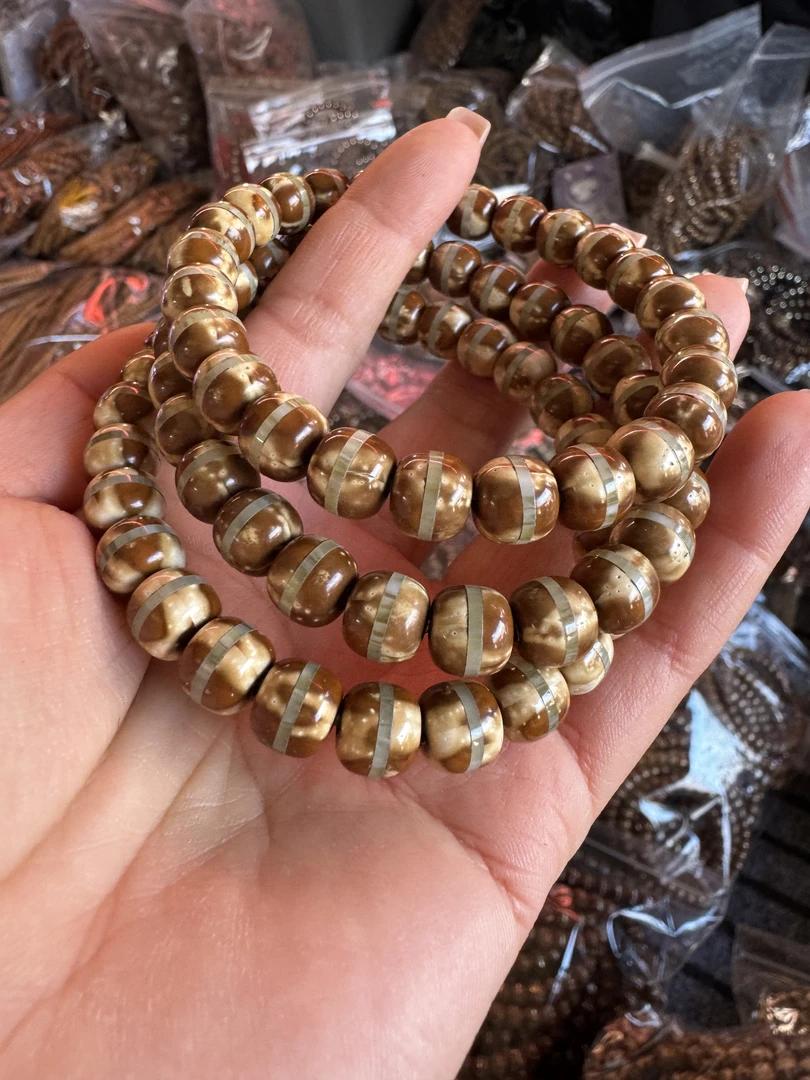 实心熊猫鼠镶嵌蜡紫金鼠手串