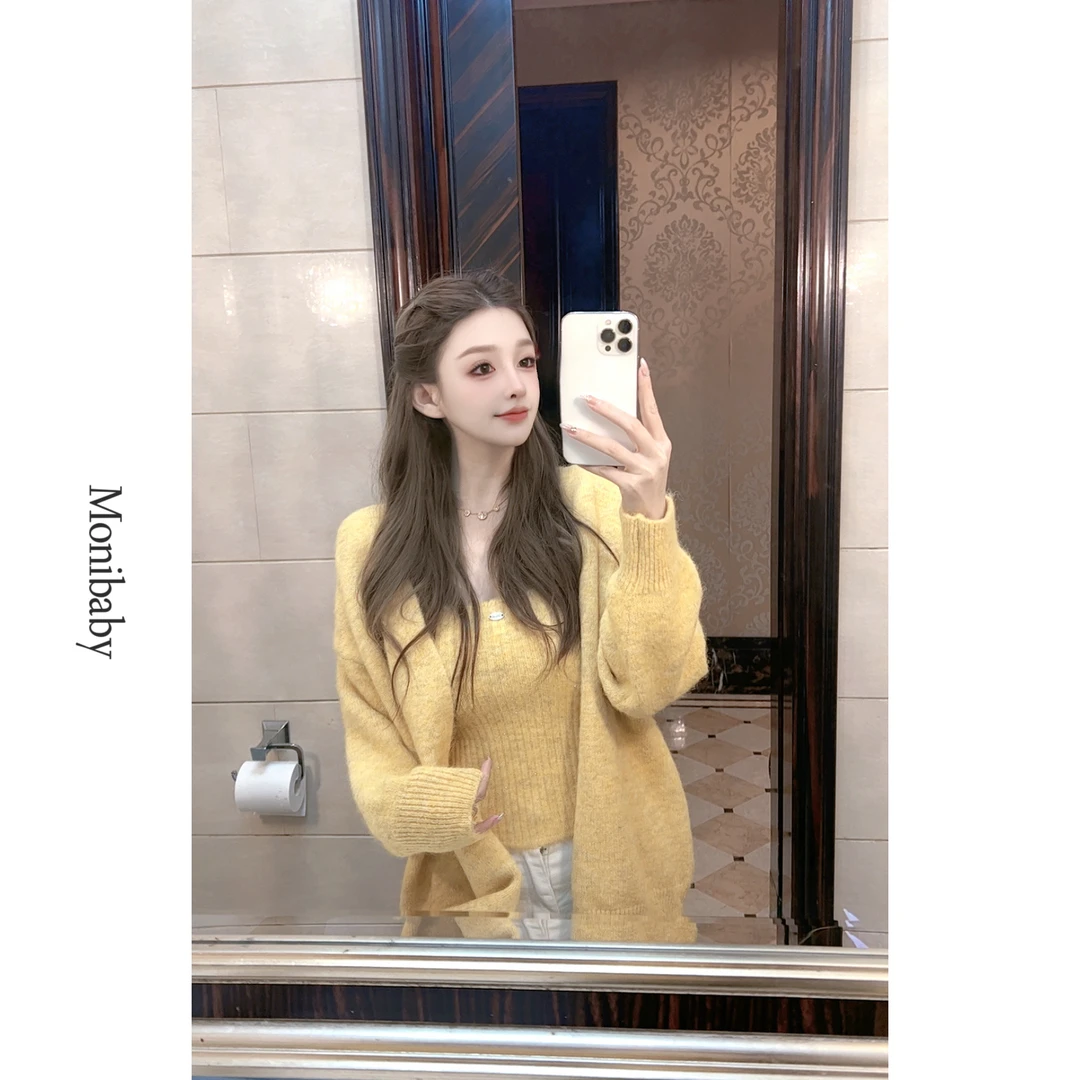 Moni【美拉德】秋冬韩系慵懒风针织开衫烫钻抹胸背心两件套套装