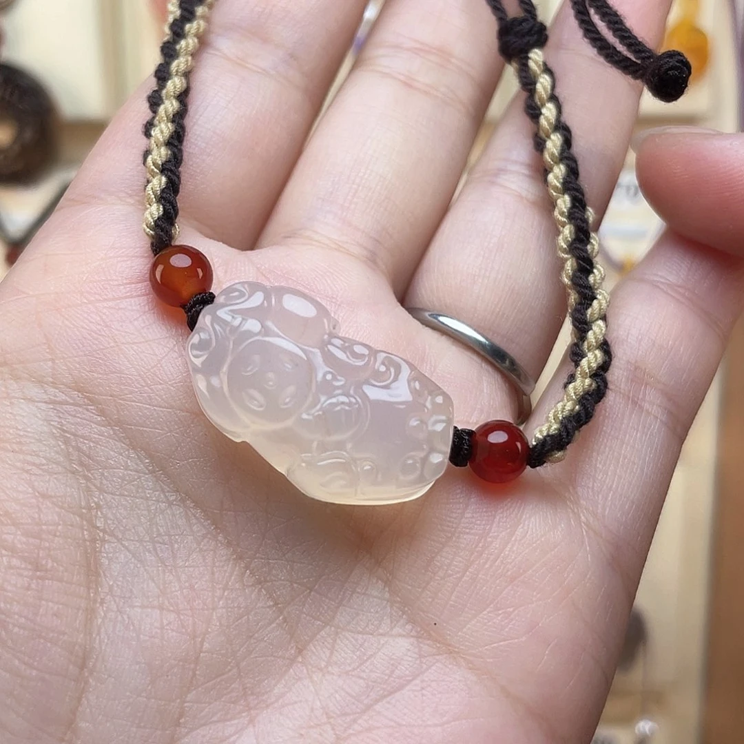 玛瑙/玉髓颈饰未镶嵌