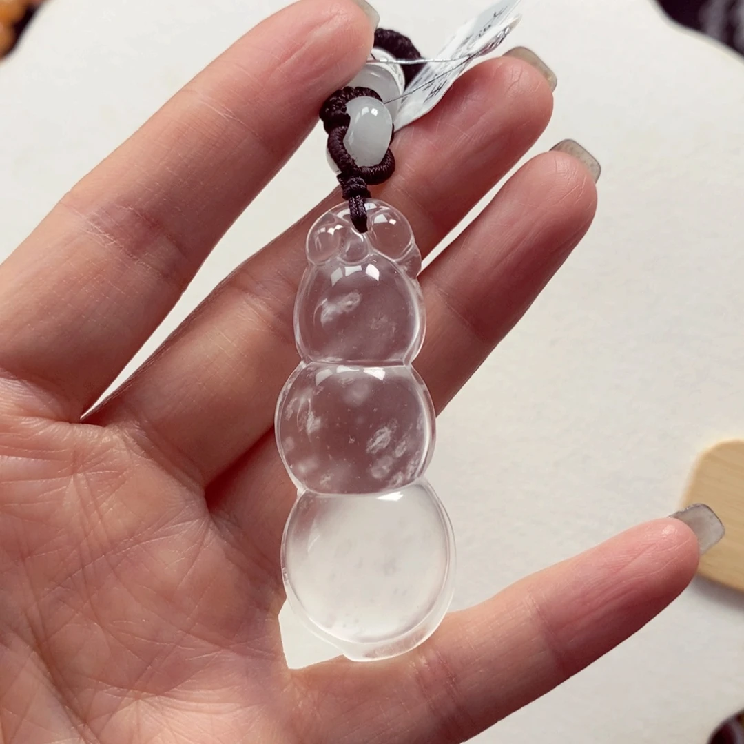 石英质玉未镶嵌颈饰