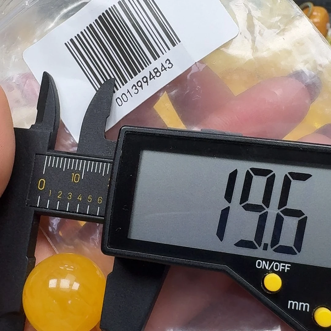 琥珀未镶嵌裸石悠悠